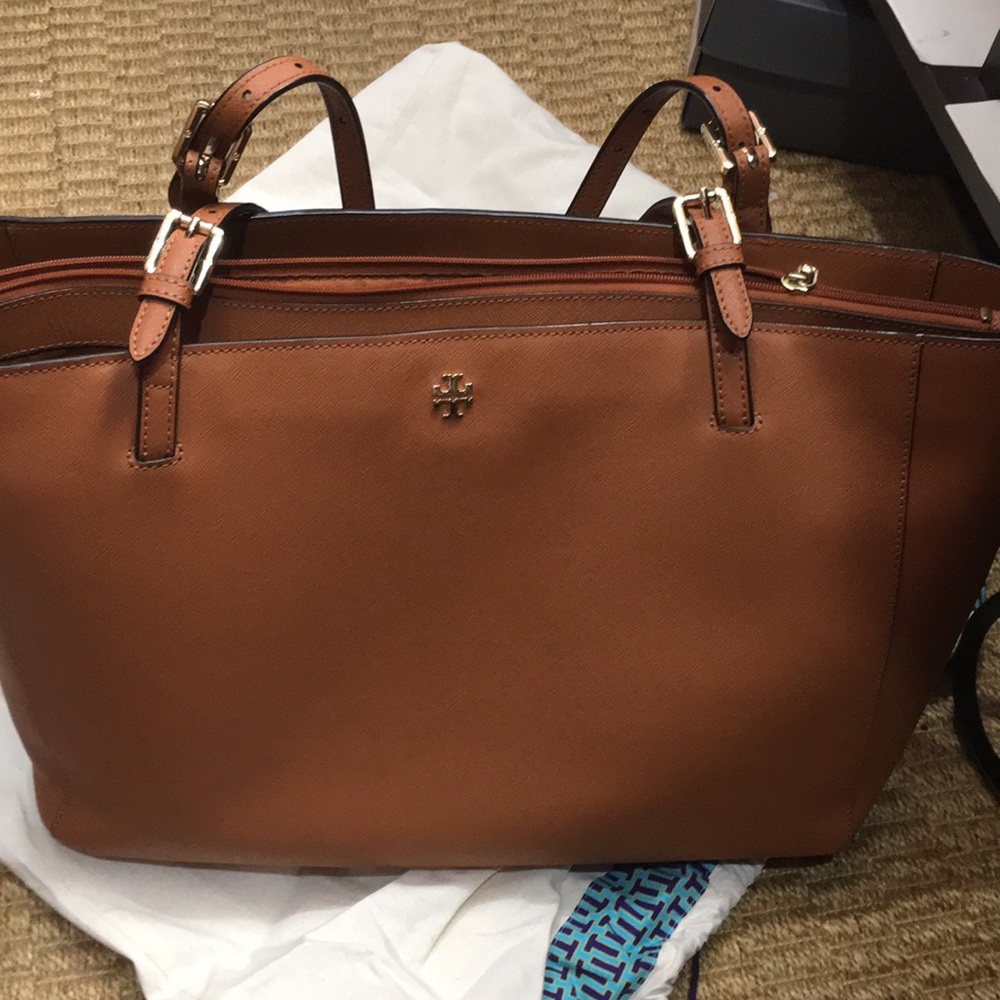 COPY - Large Tory Burch York tan color 18"×12"×6"